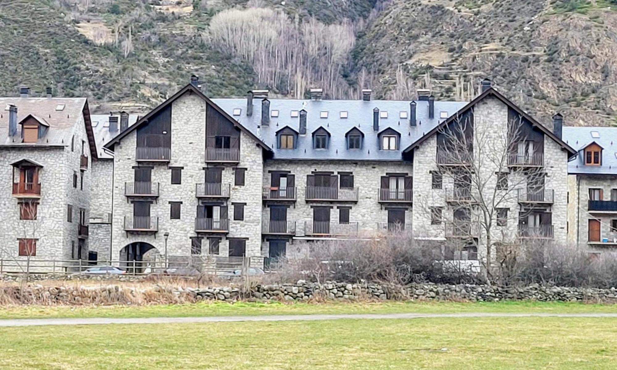 Apartamentos Nogueret Benasque Kültér fotó